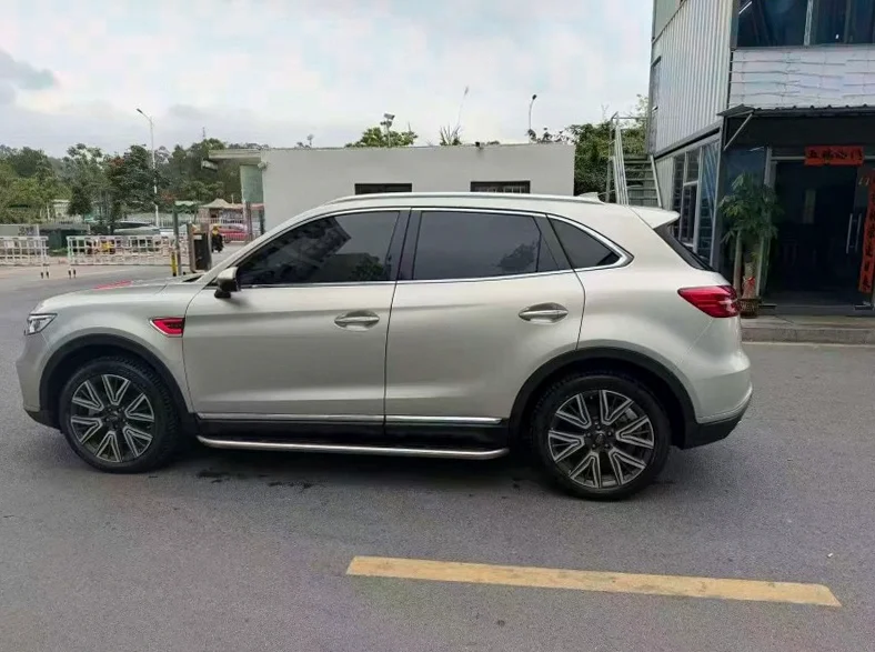 红旗HS5 内饰后排