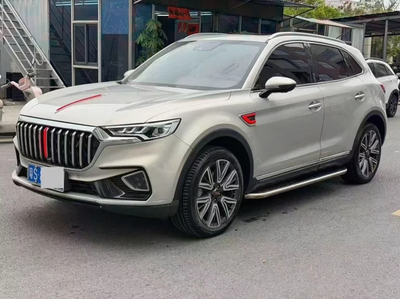 红旗HS5 正面外观三