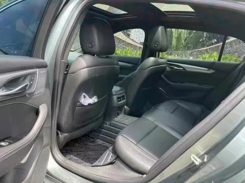 凯迪拉克CT5 后面外观二