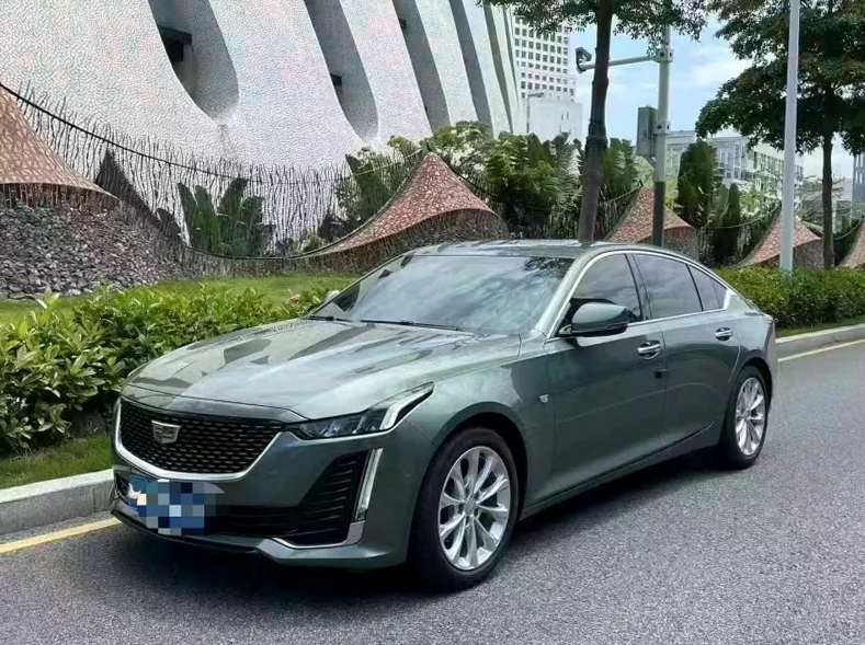 凯迪拉克CT5 正面外观三