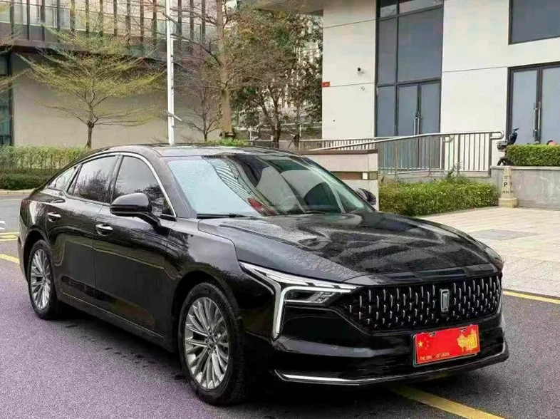 奔腾B70 正面外观三