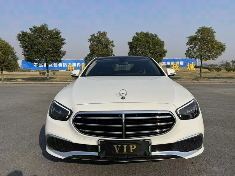 23年奔驰E350eL 行政立标