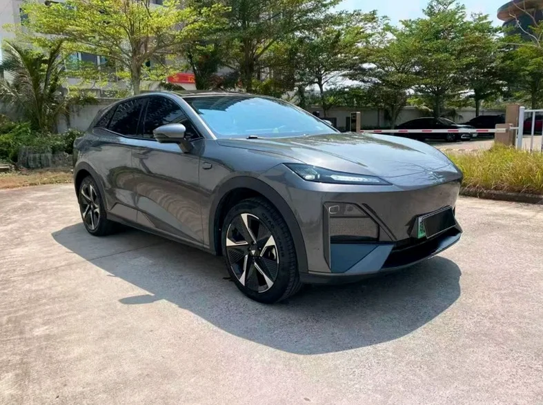 长安汽车深蓝 正面外观二