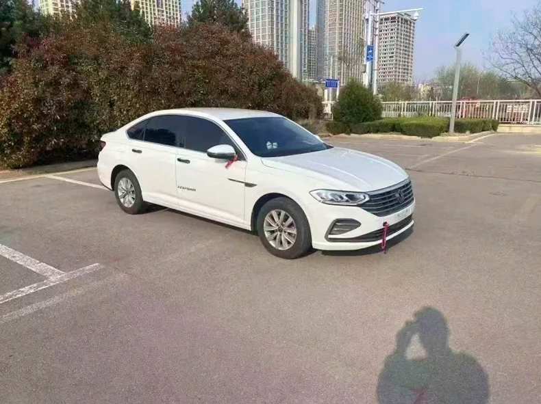 大众朗逸 正面外观二