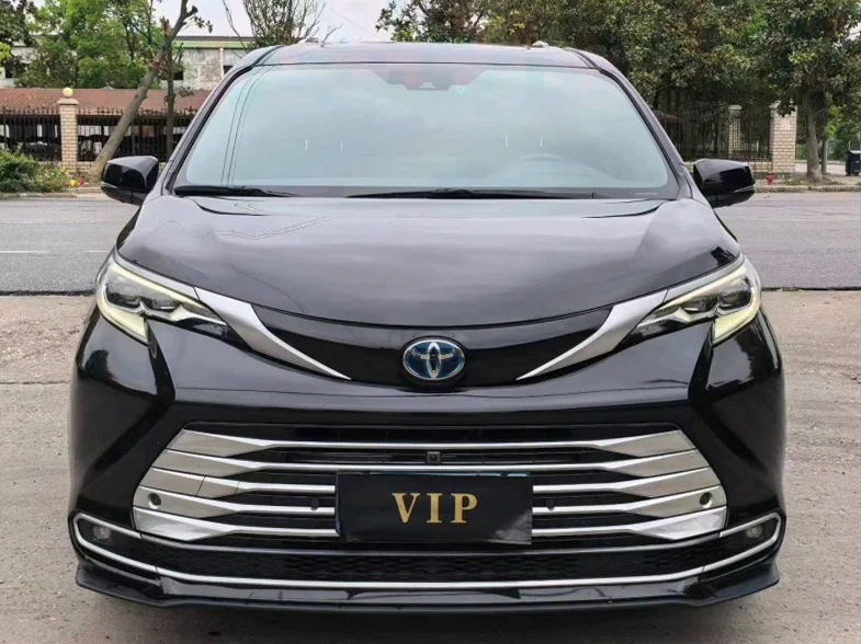 23年丰田塞纳铂金版