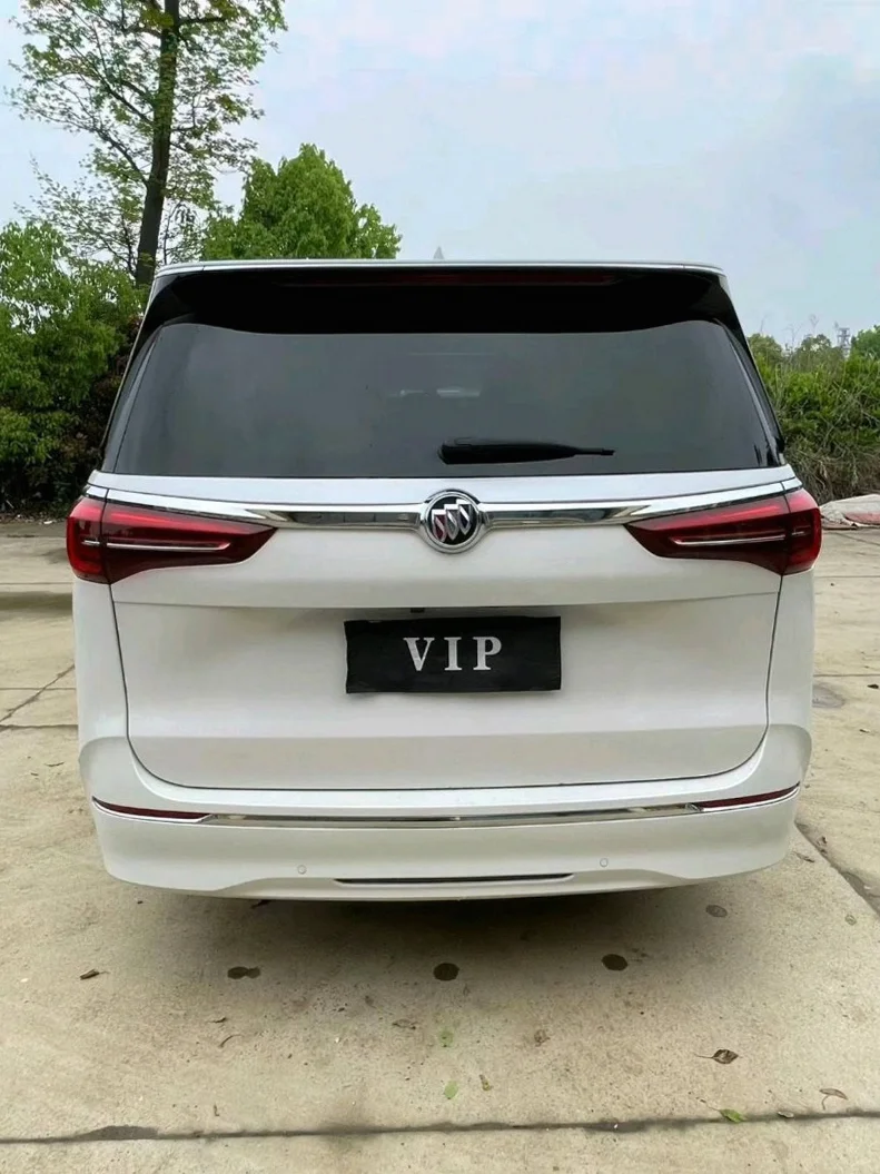 别克GL8 内饰前排