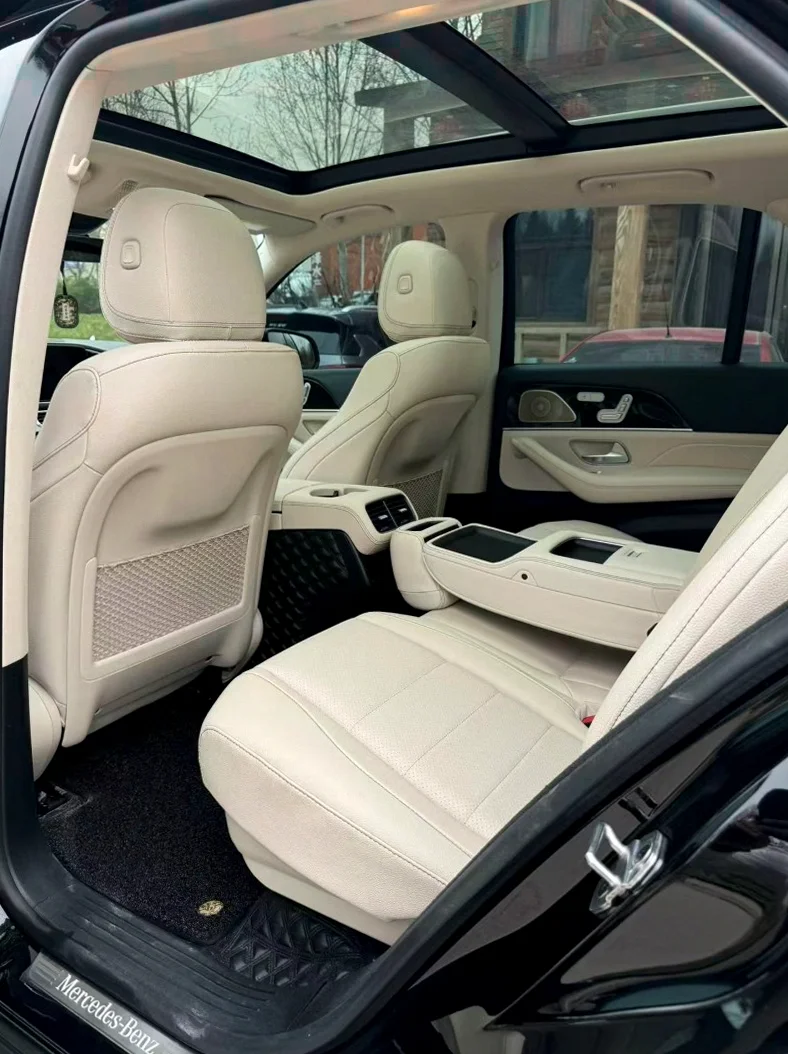 奔驰GLE 内饰前排