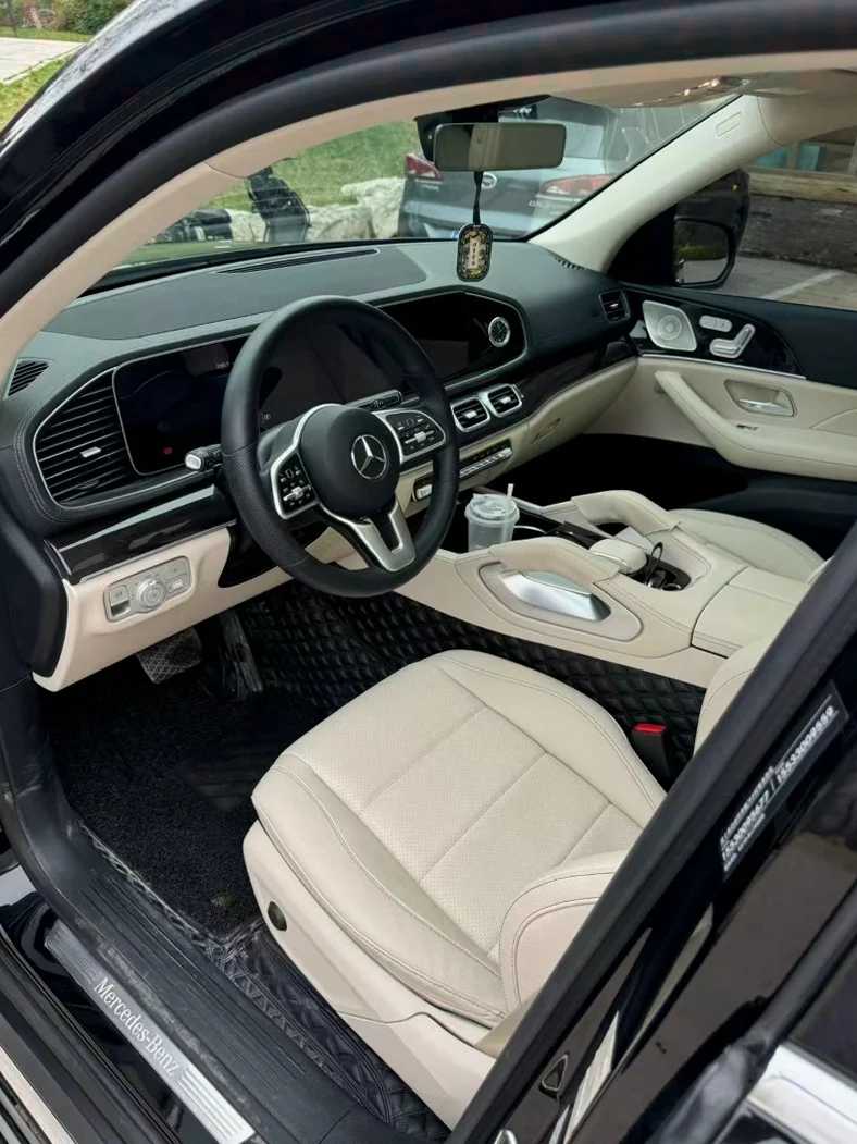 奔驰GLE 后面外观二