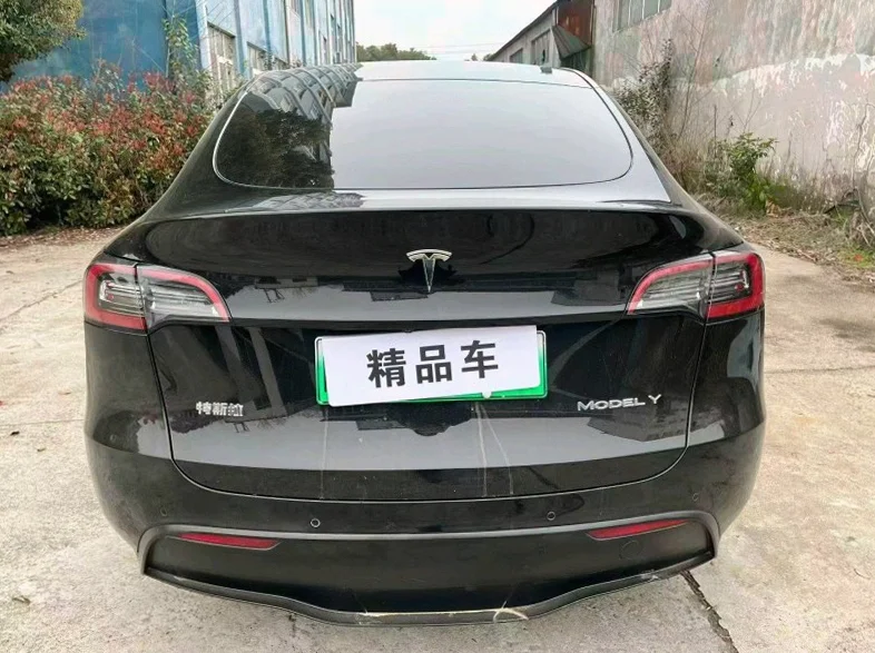 特斯拉MODEL 后面外观二