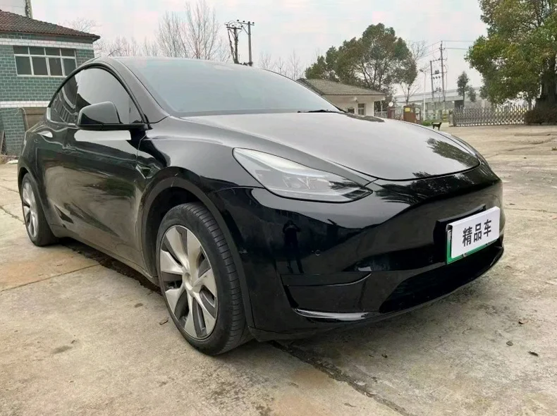 特斯拉MODEL 正面外观三