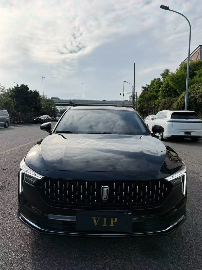 24年奔腾B70 1.5T自动挡带全景天窗