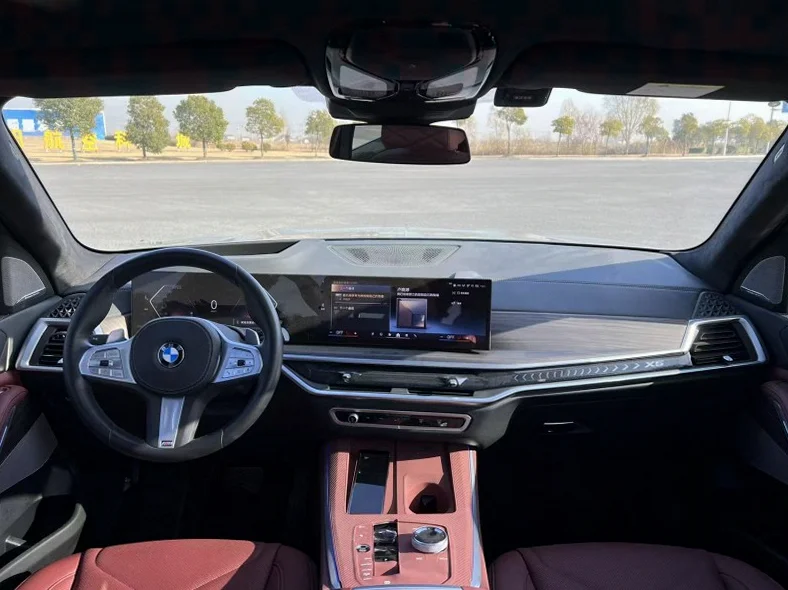 宝马X5 内饰前排