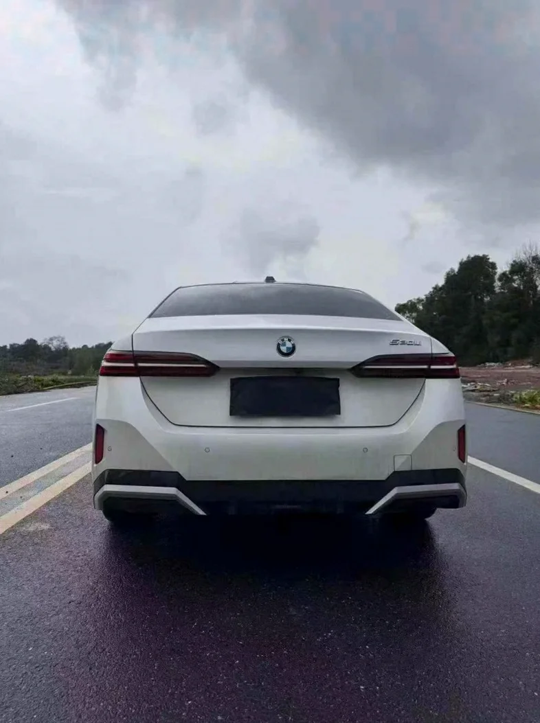 宝马5系 内饰后排