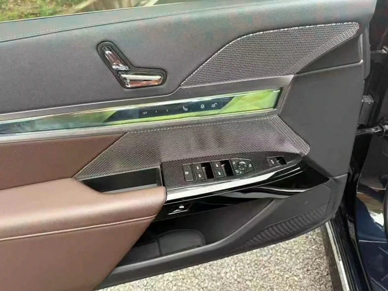 宝马7系 内饰后排