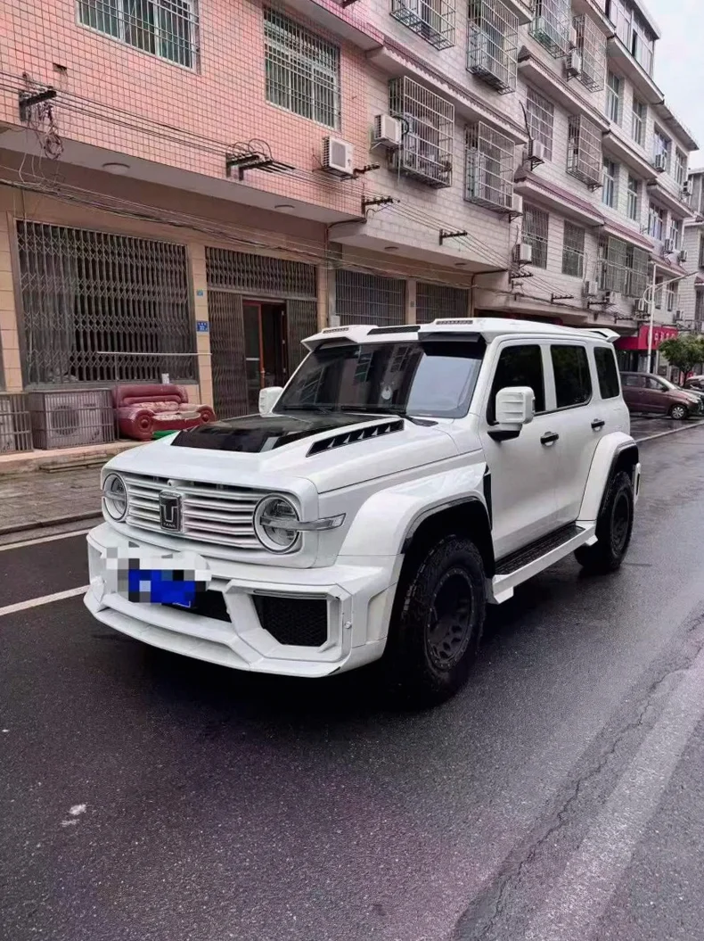 长城汽车坦克 正面外观二