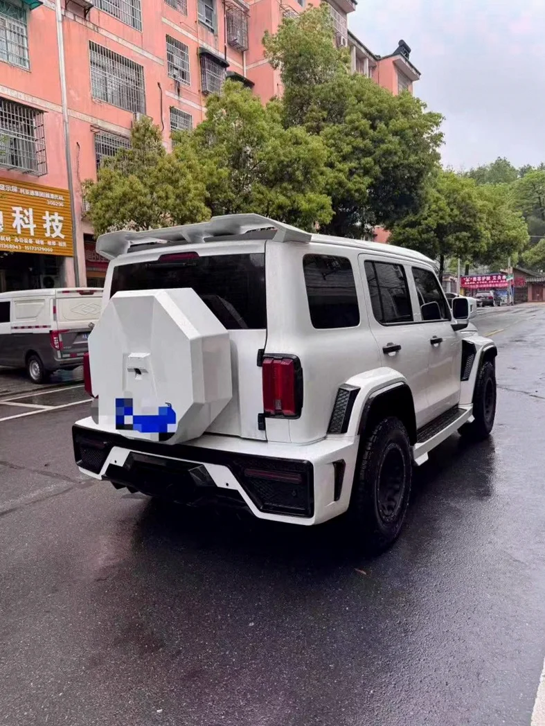 长城汽车坦克 内饰前排