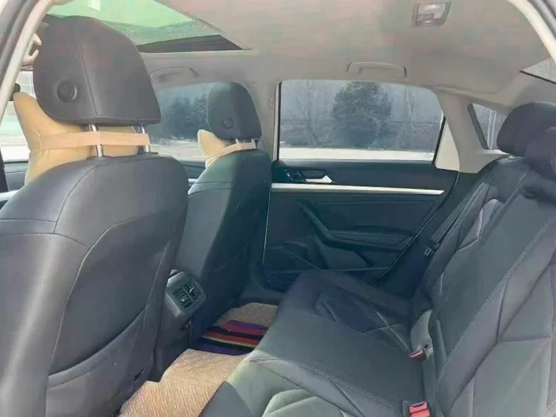 大众朗逸 后面外观二