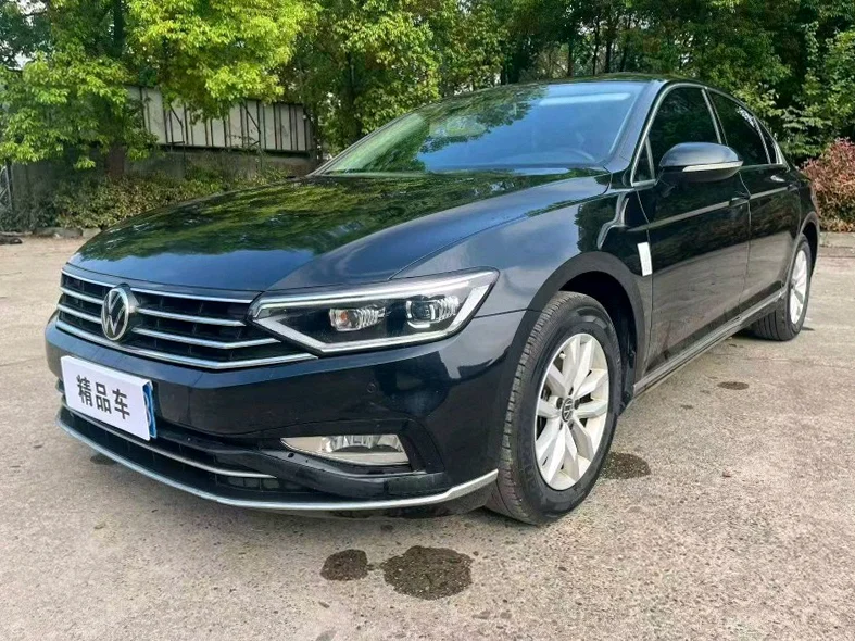 大众迈腾 正面外观三