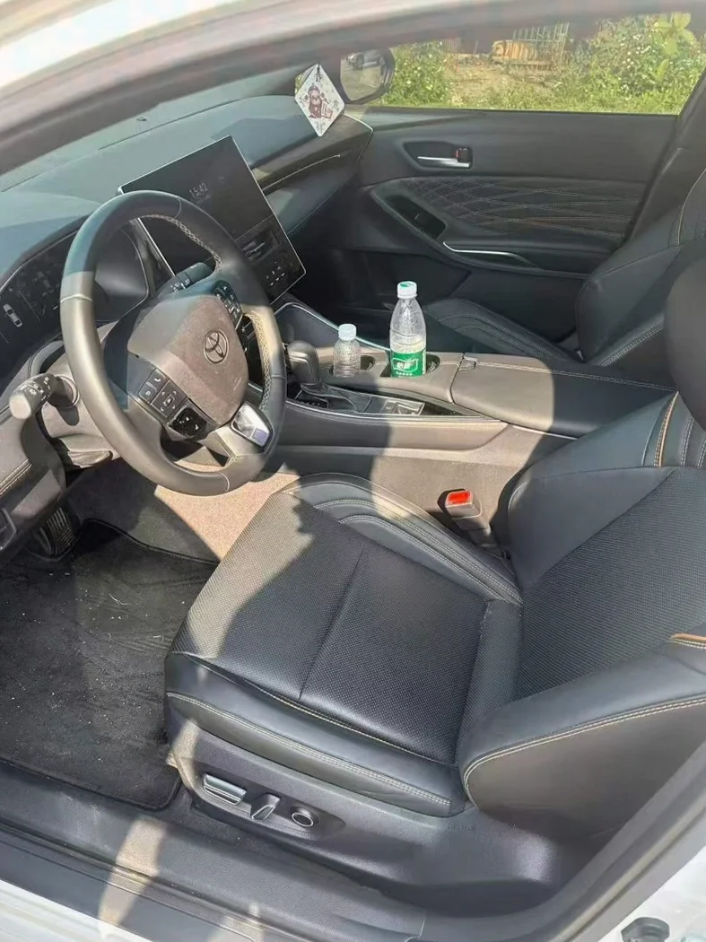 丰田亚洲龙 后面外观三