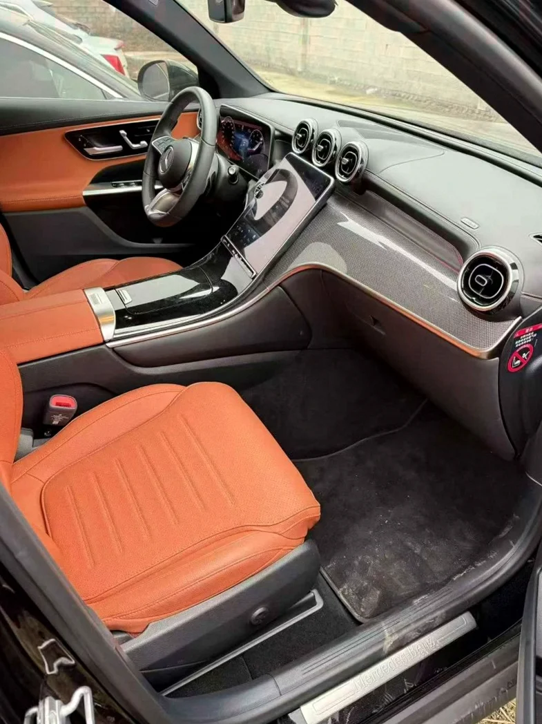 奔驰GLC 后面外观一