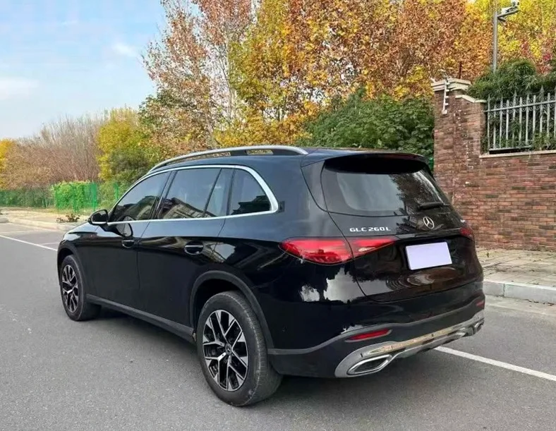 奔驰GLC 内饰后排