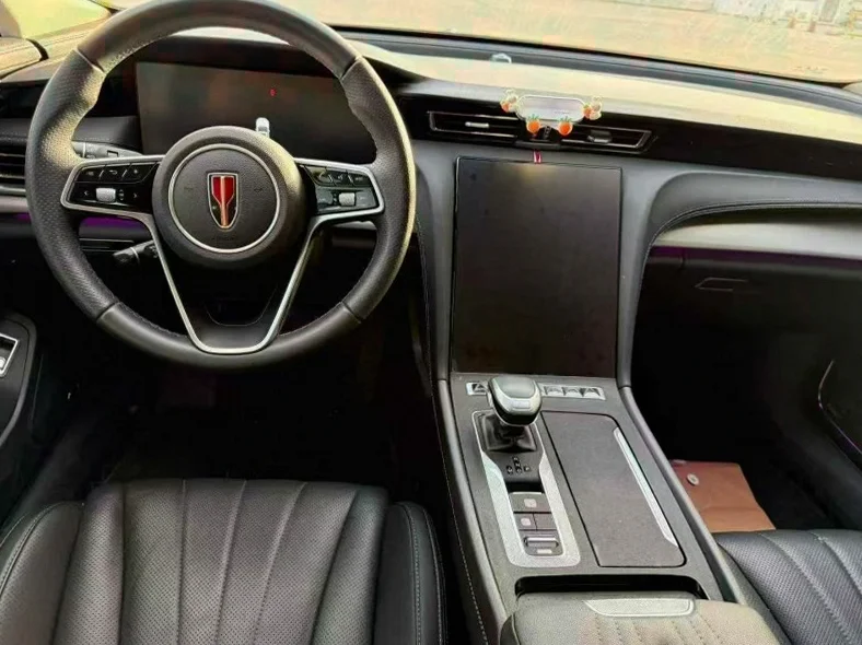 红旗H5 后面外观一