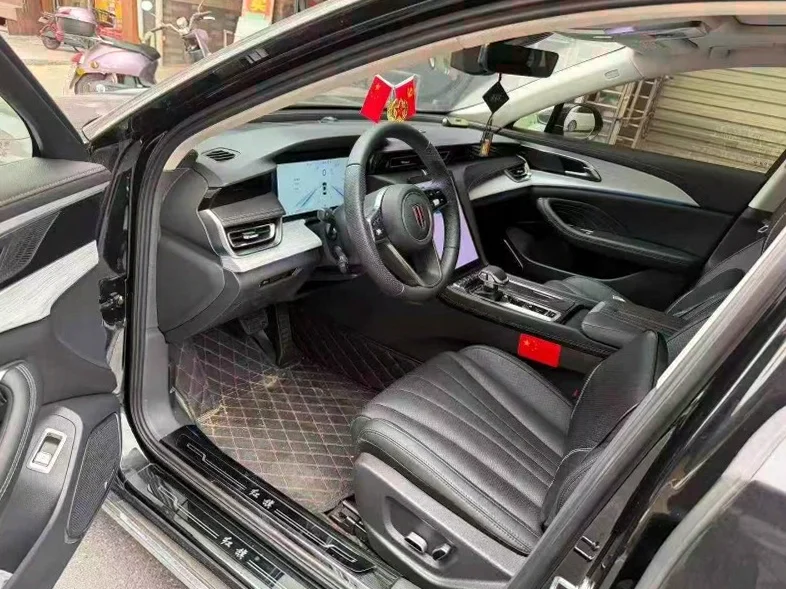 红旗H5 后面外观一