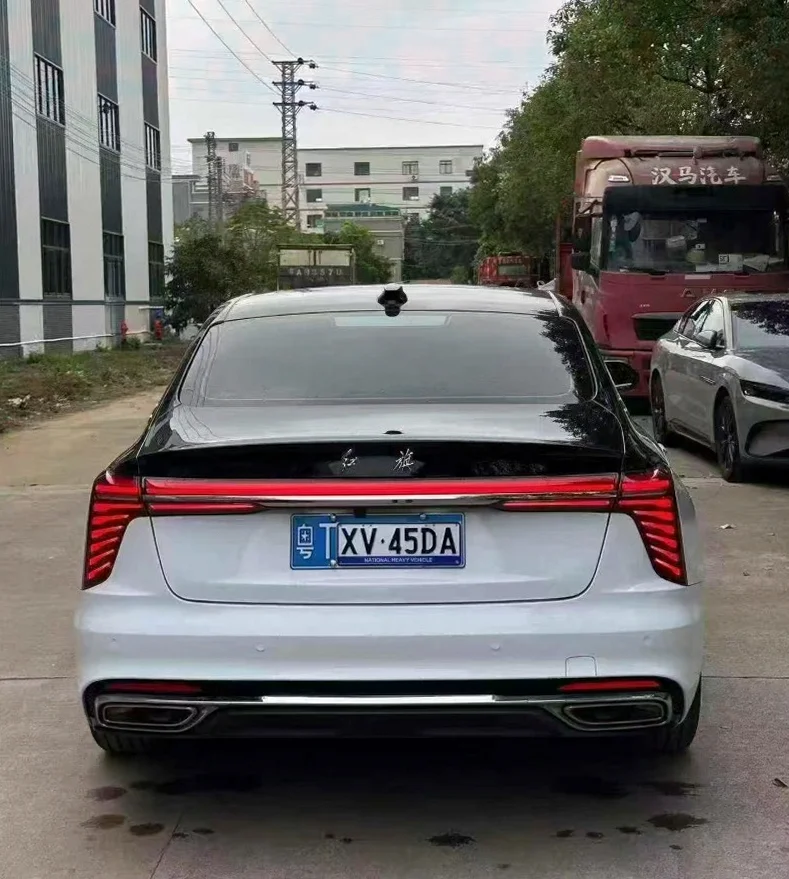 红旗H5 后面外观三