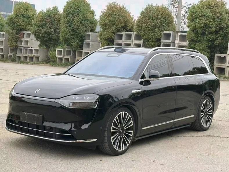 华为智选问界 正面外观三