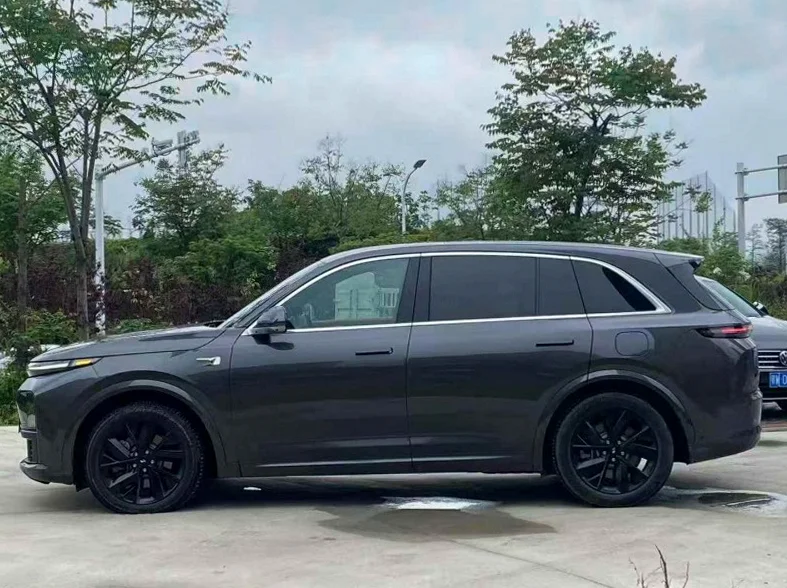 理想L7 内饰后排