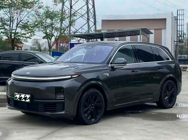 理想L7 正面外观三