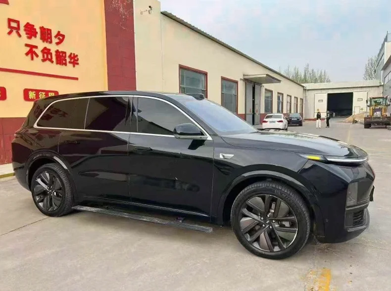 理想L9 正面外观二