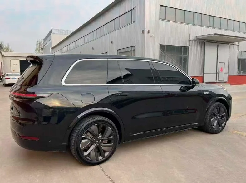 理想L9 内饰后排