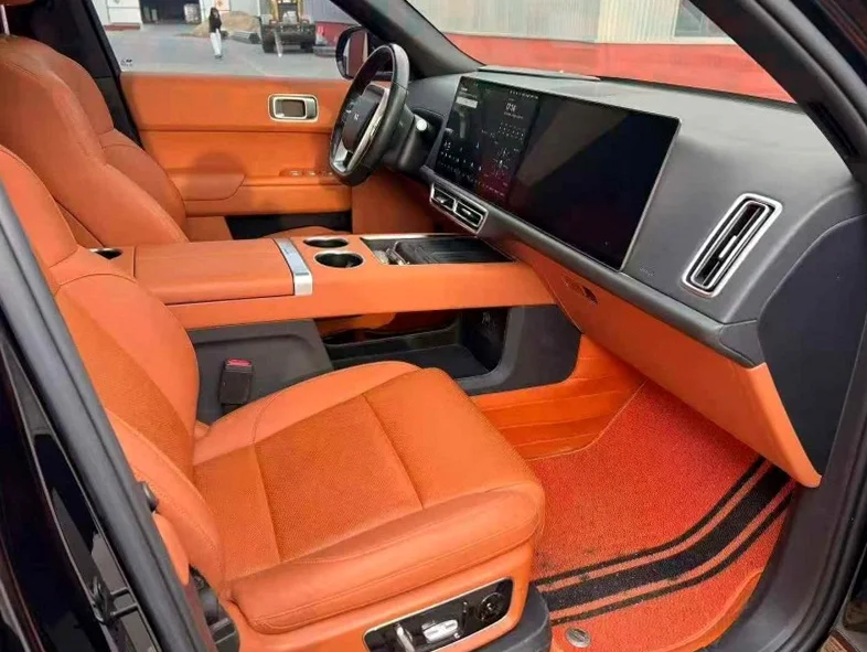 理想L9 后面外观三