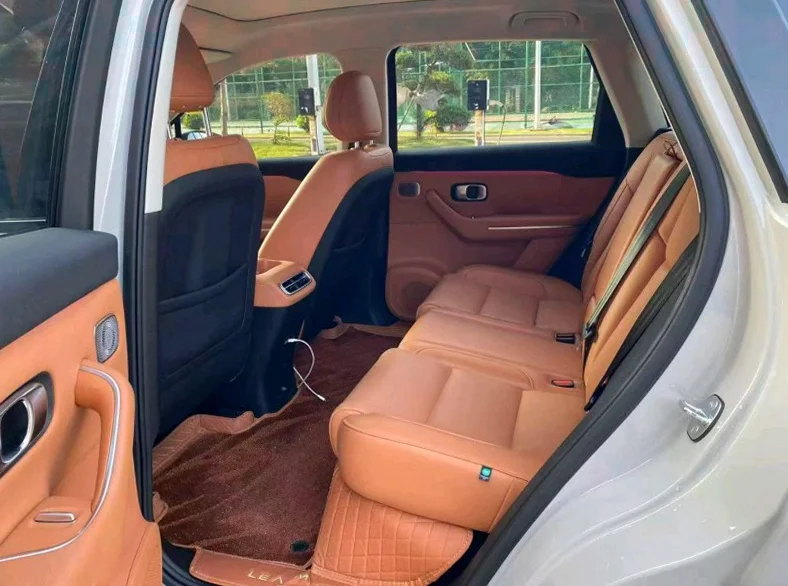 零跑汽车C10 后面外观二