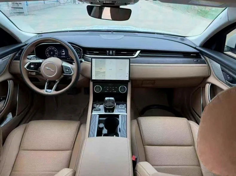 捷豹XFL 后面外观三