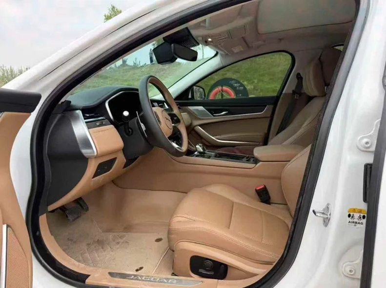 捷豹XFL 后面外观二