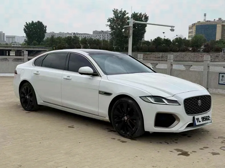 捷豹XFL 正面外观二