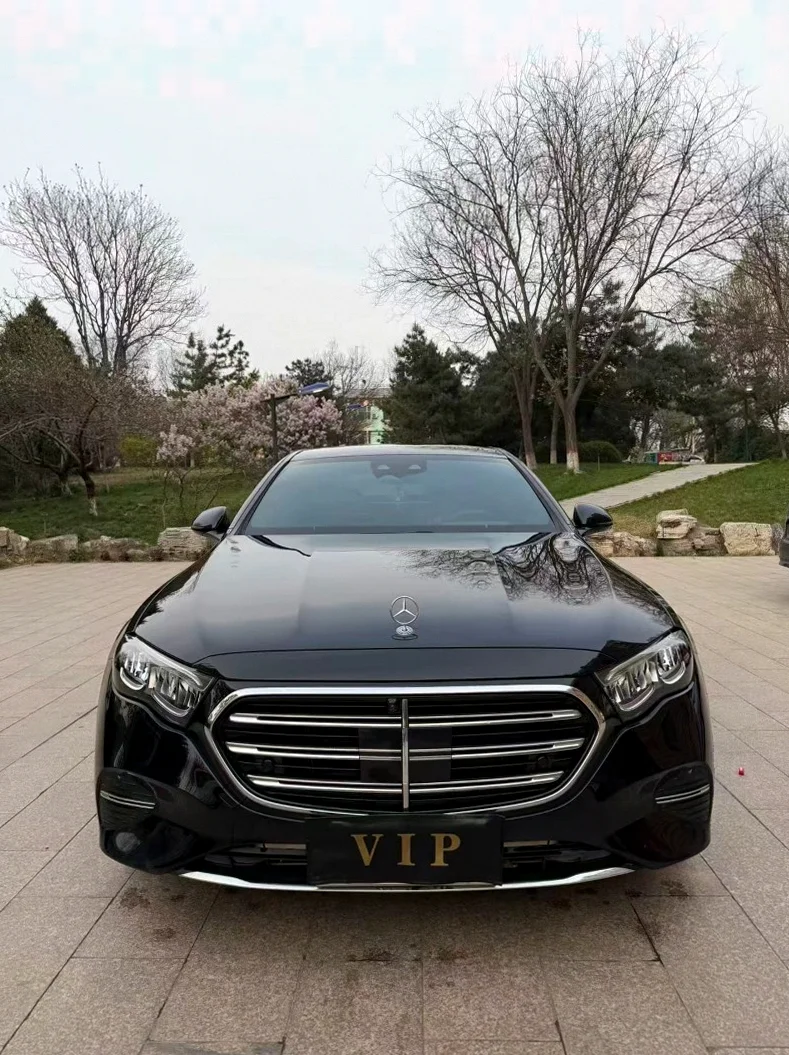 25年奔驰E300L行政豪华版