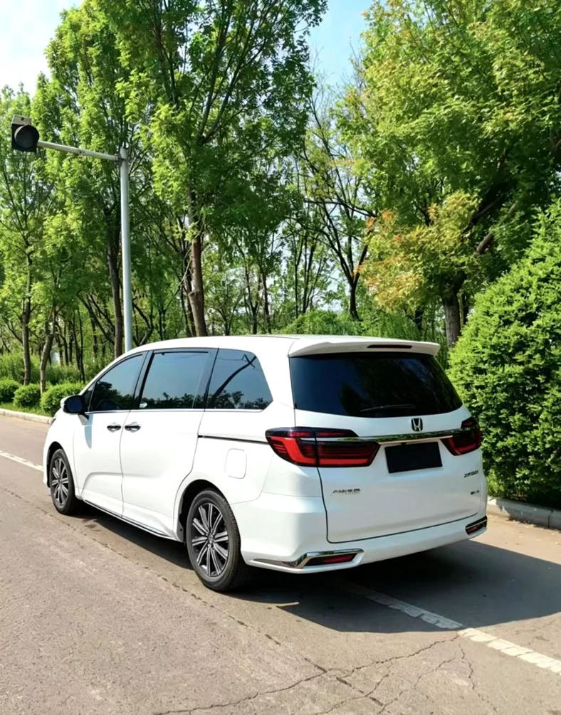 本田奥德赛 内饰前排