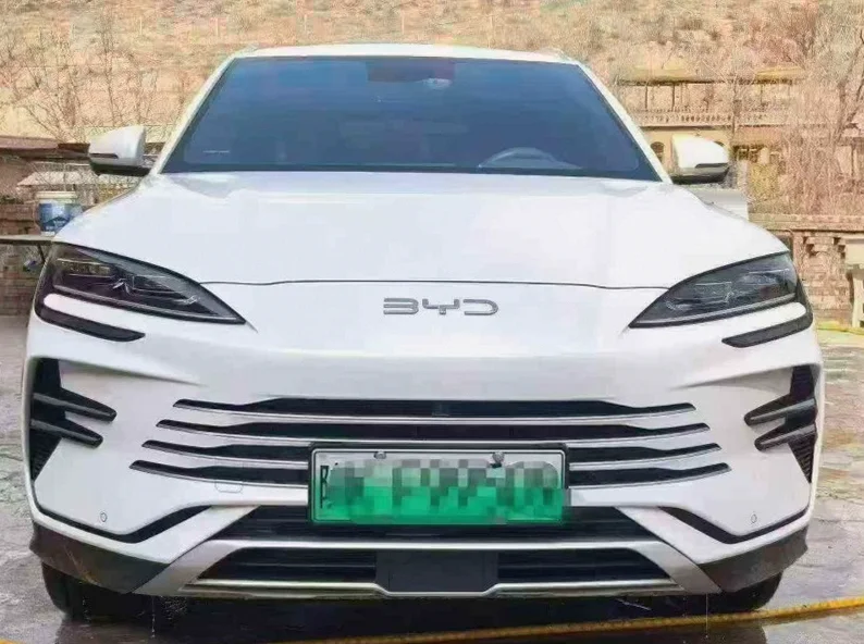 25年比亚迪宋plus混动1.5L