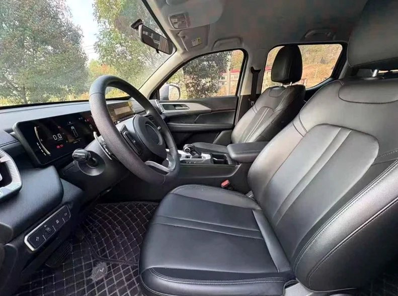 长城汽车炮 后面外观一