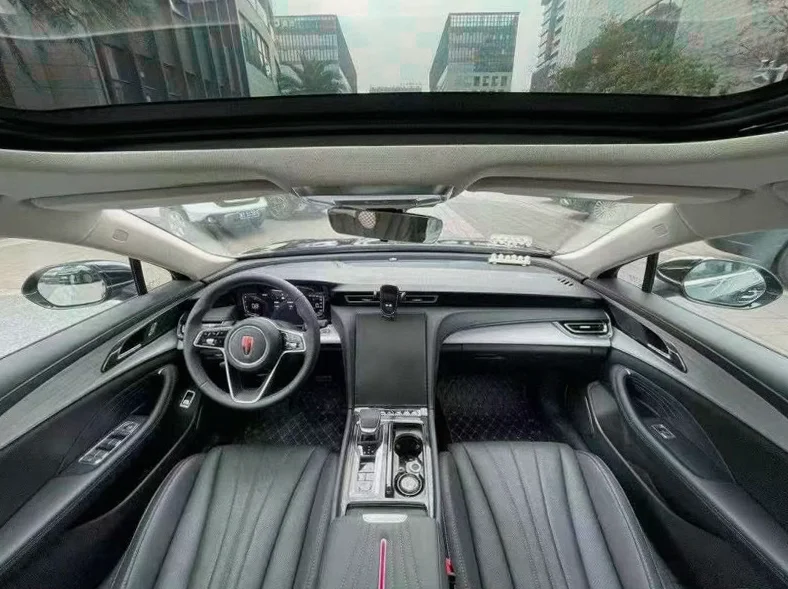 红旗H5 后面外观二