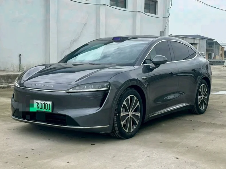 华为智选智界 正面外观三