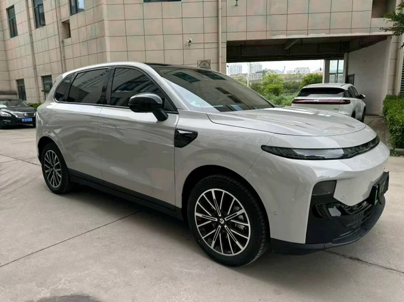 零跑汽车B10 后面外观一