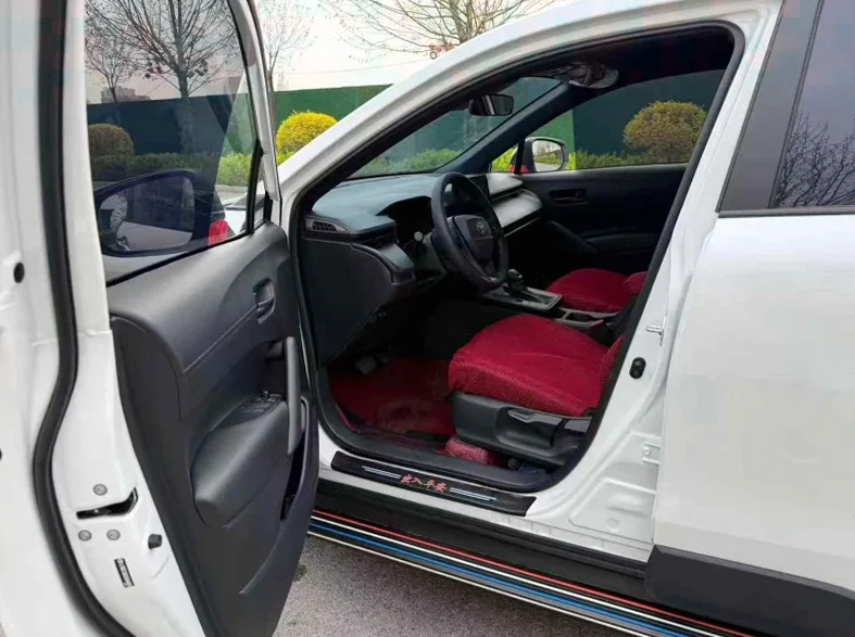 丰田锐放 后面外观二