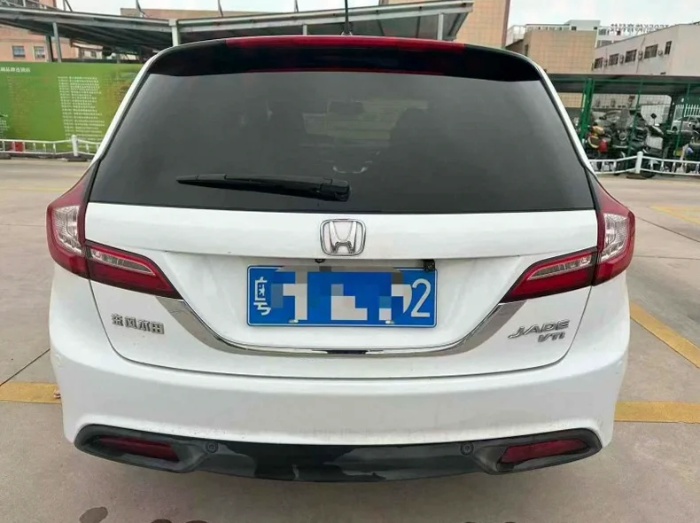 本田杰德 内饰后排