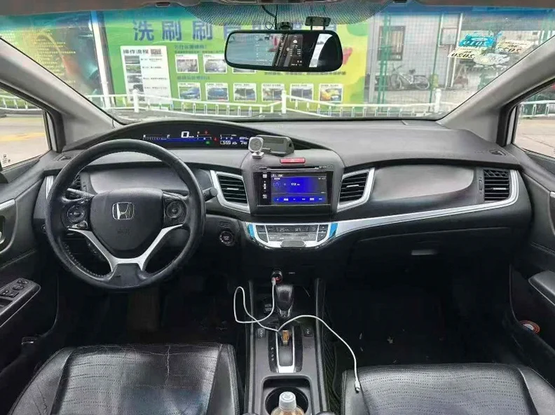 本田杰德 后面外观三