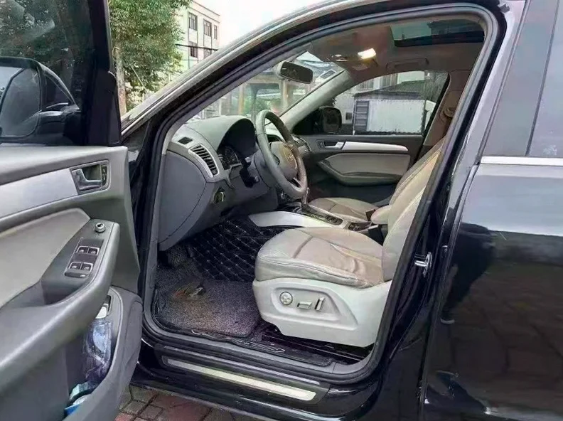 奥迪Q5 后面外观一