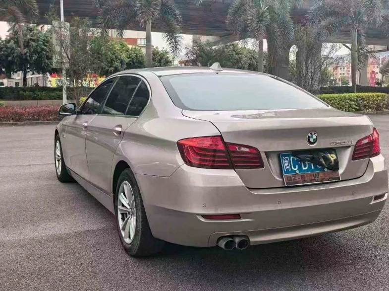 宝马5系 内饰前排